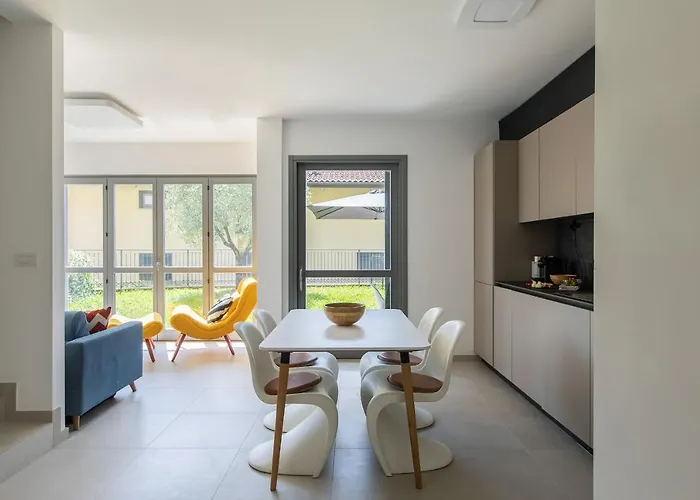 Casa Degli Ulivi - Ossuccio, Tremezzina By Lovecomo Ferienhaus *